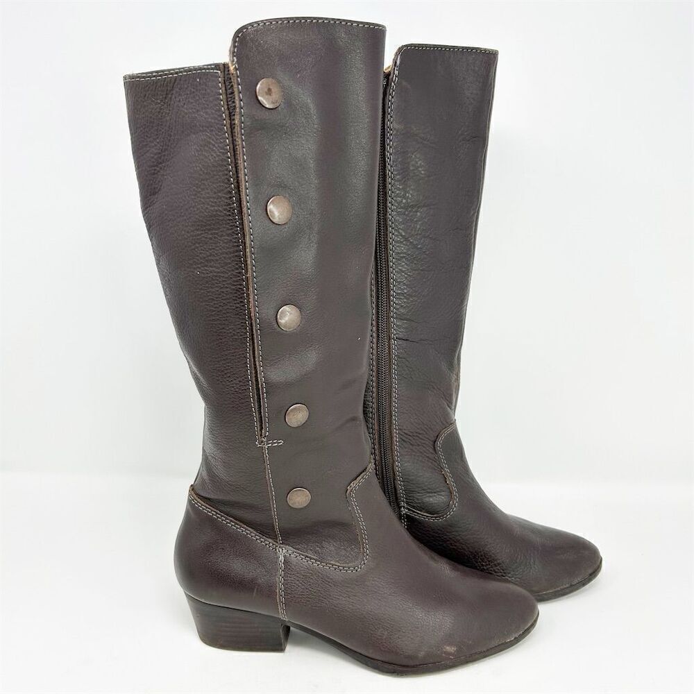 Sofft Women's Brown Leather Riding Boots Knee High Button Snap Detail Size 7.5